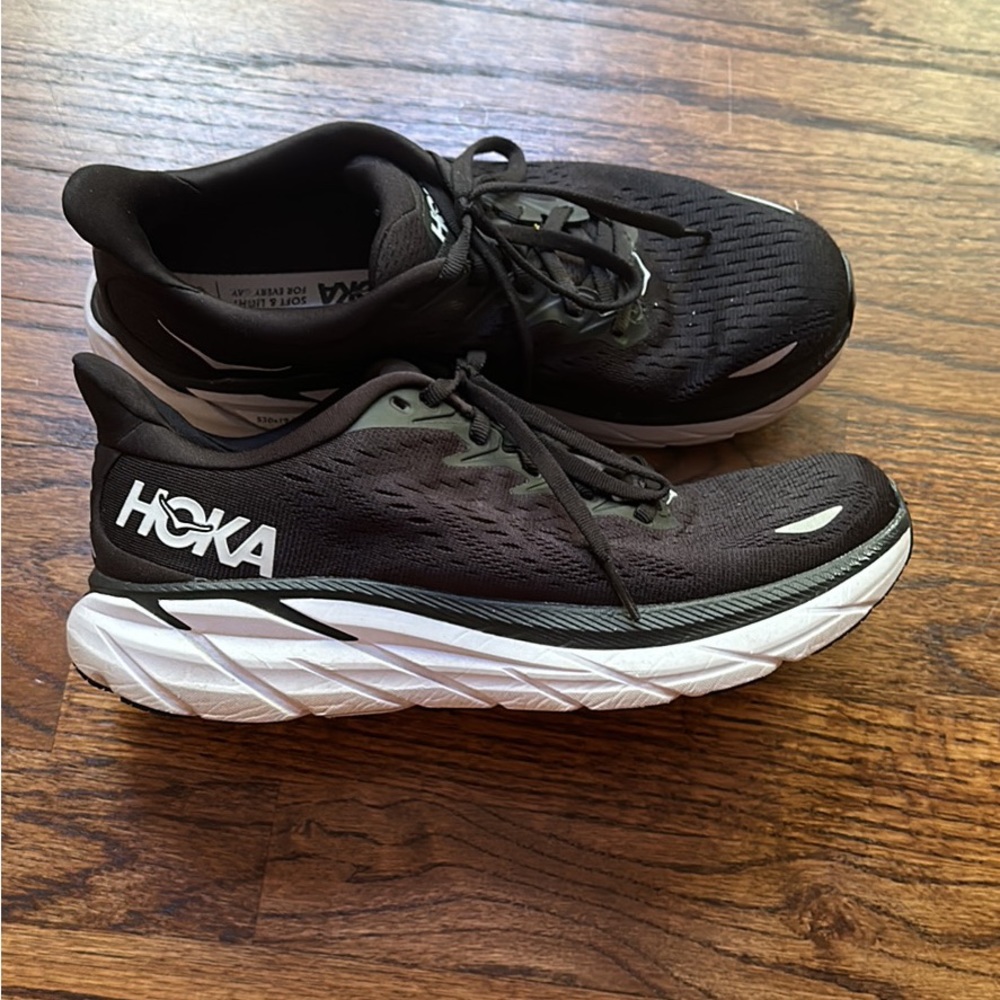 Hoka Clifton 8